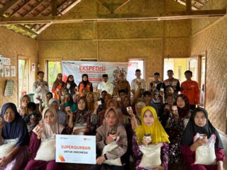 Rumah Zakat Cilegon Salurkan Superqurban ke Pelosok Banten